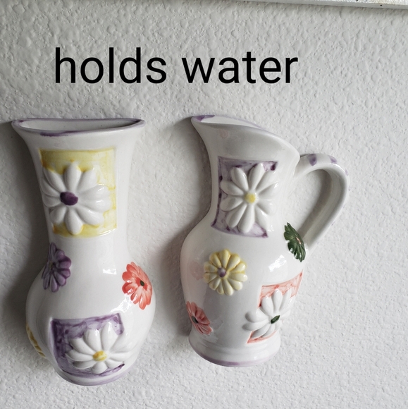 Vintage Pair Of Wall Vases - Picture 4 of 12